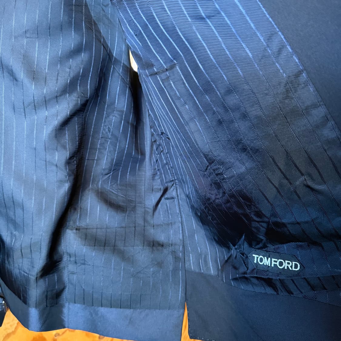 톰포드 수트 베스트(조끼) 판매 합니다. 상품이미지7