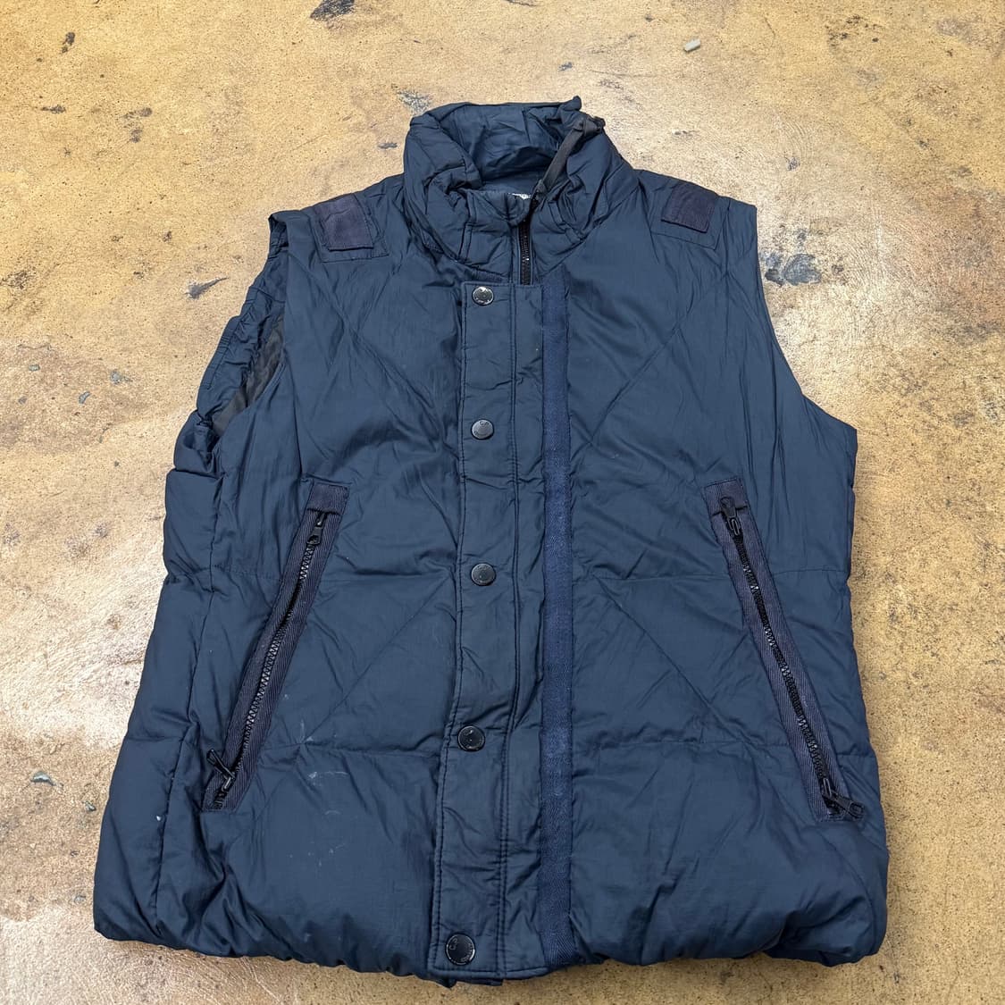 [정품/100]  CP 컴퍼니 네이비 패딩 조끼 b16 상품이미지2