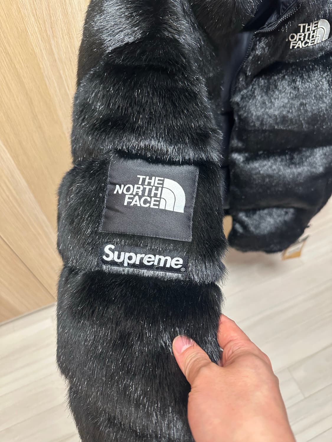 슈프림 x 노스페이스 눕시 퍼 패딩 라지 L 상품이미지2