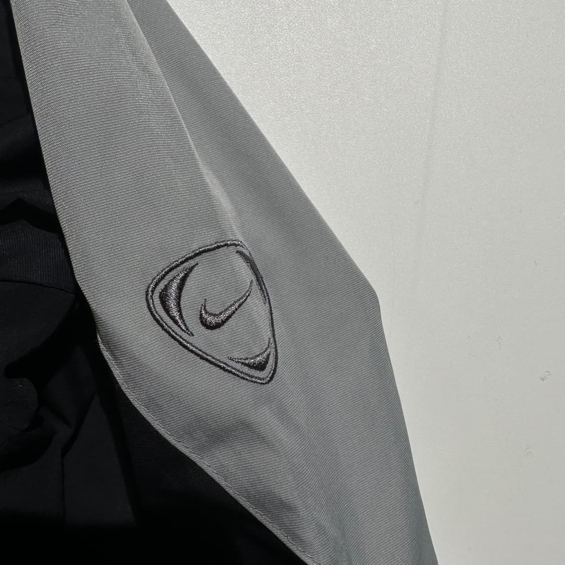 나이키 클리마핏 스우시 배색 웜업 맨투맨 상품이미지5