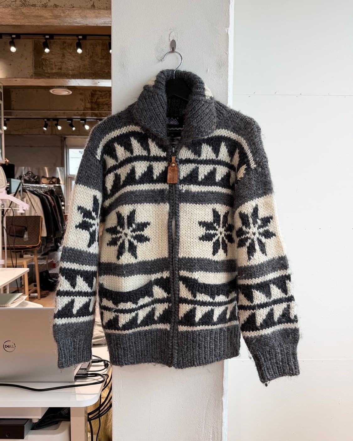 퍼스트 다운 그레이 헤비 울 코위찬 니트 가디건  상품이미지2