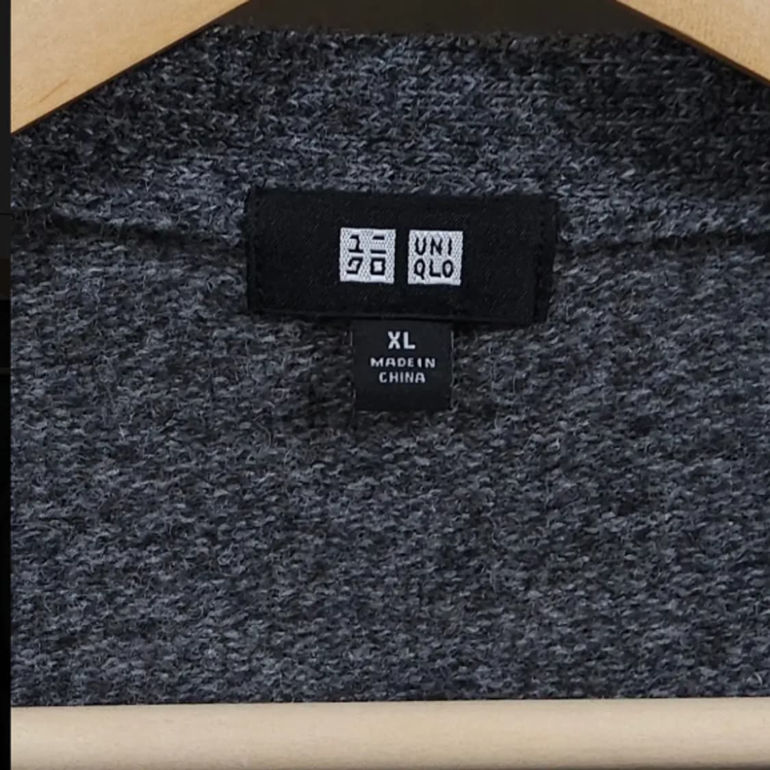 105)유니클로 울 가디건 차콜그레이 상품이미지3