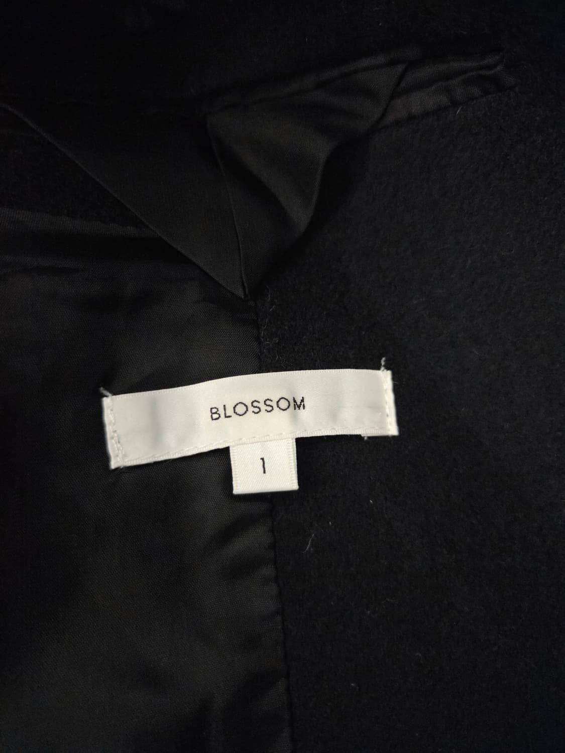 BLOSSOM 블러썸 울 96% 미니멀 블랙 롱 코트 상품이미지6