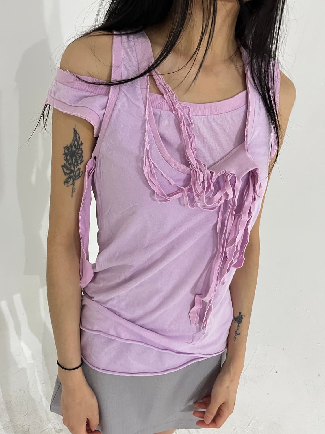Damage layered sleeveless top 상품이미지1