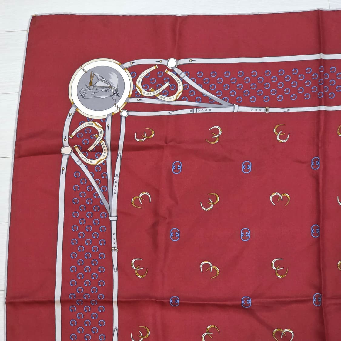 구찌  빈티지 실크 스카프 홀스빗 승마 디자인(버건디) 상품이미지2