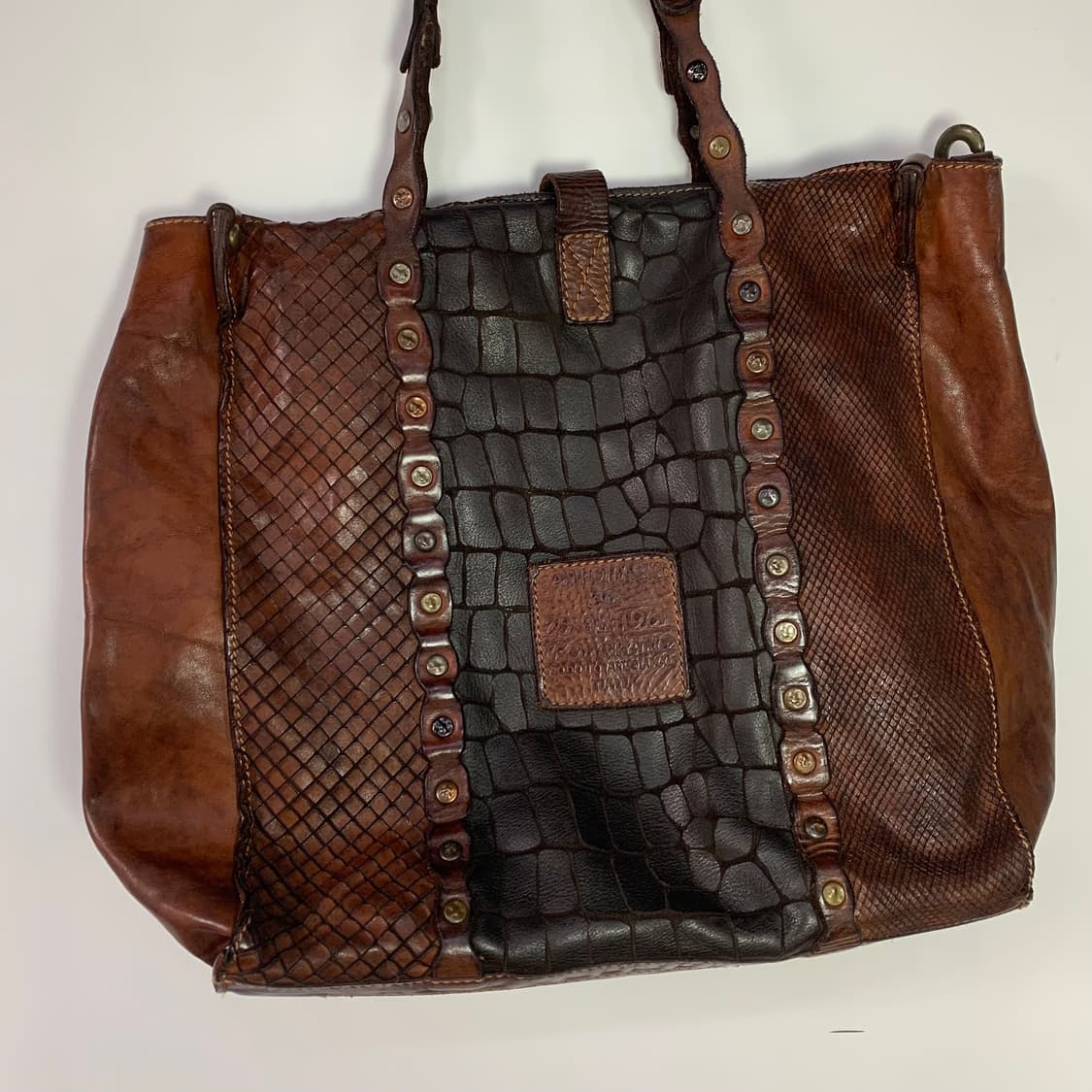 캄포마지 엠보싱 토트백 상품이미지3