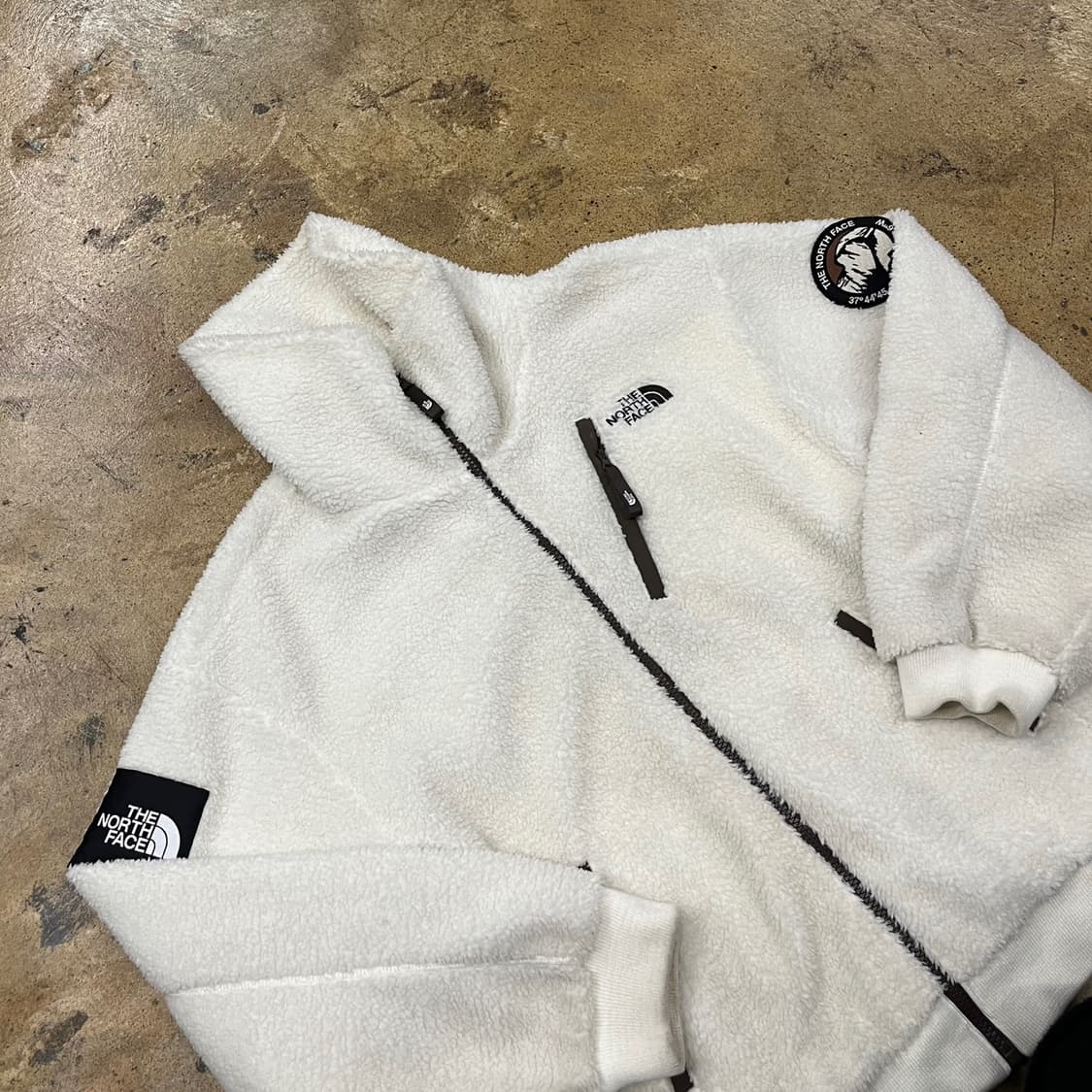[정품/S] 노스페이스 화이트 뽀글이 플리스 집업 b16 상품이미지1