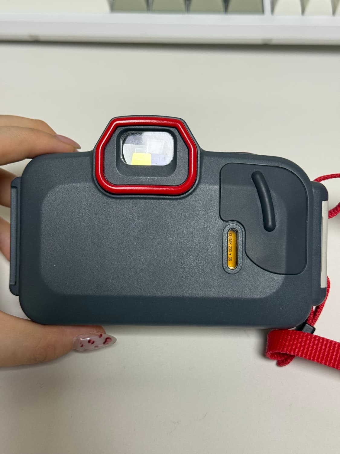 캐논 슈어샷 wp-1 필름 카메라 판매합니다(전소민, 뉴 카메라) 상품이미지4