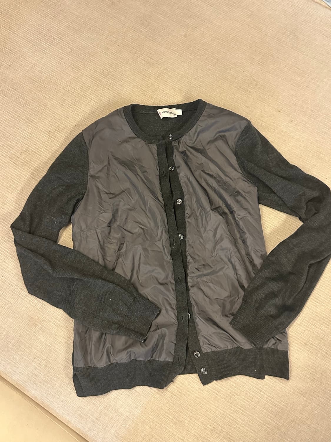 [정품] MONCLER 트리콧 가디건 (BJ664442NZJN) 상품이미지2