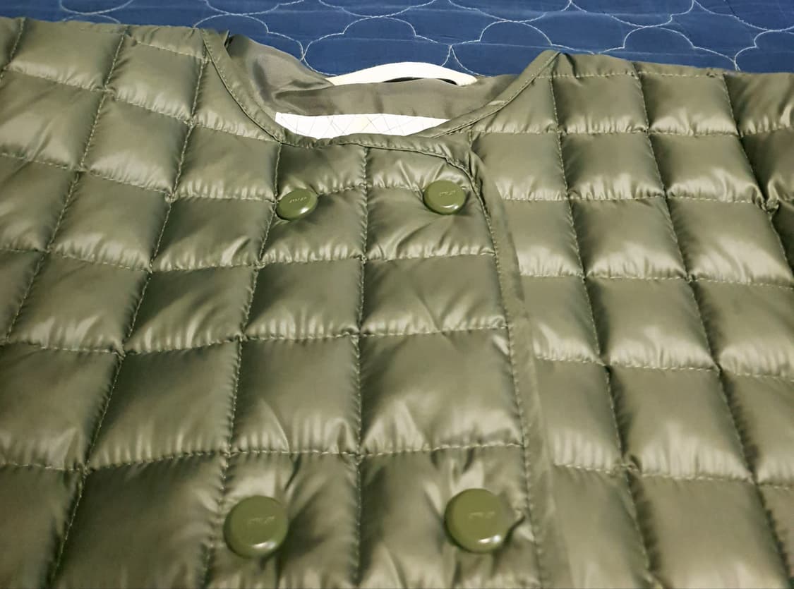 엣플레이 더블버튼 카라리스 퀄팅 허리스트링 다운자켓 카키 (55) 상품이미지2