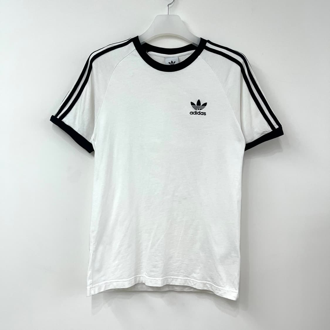 아디다스 화이트 블랙 링거 반팔 티셔츠 상품이미지2