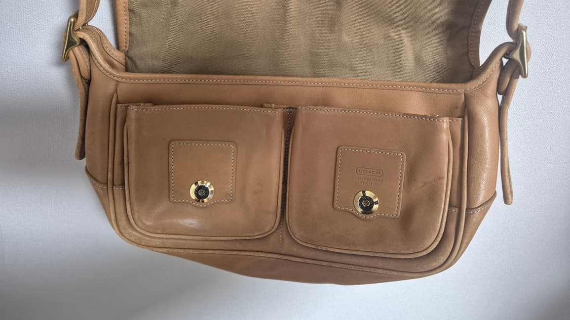 90s 올드코치 크로스백 상품이미지3