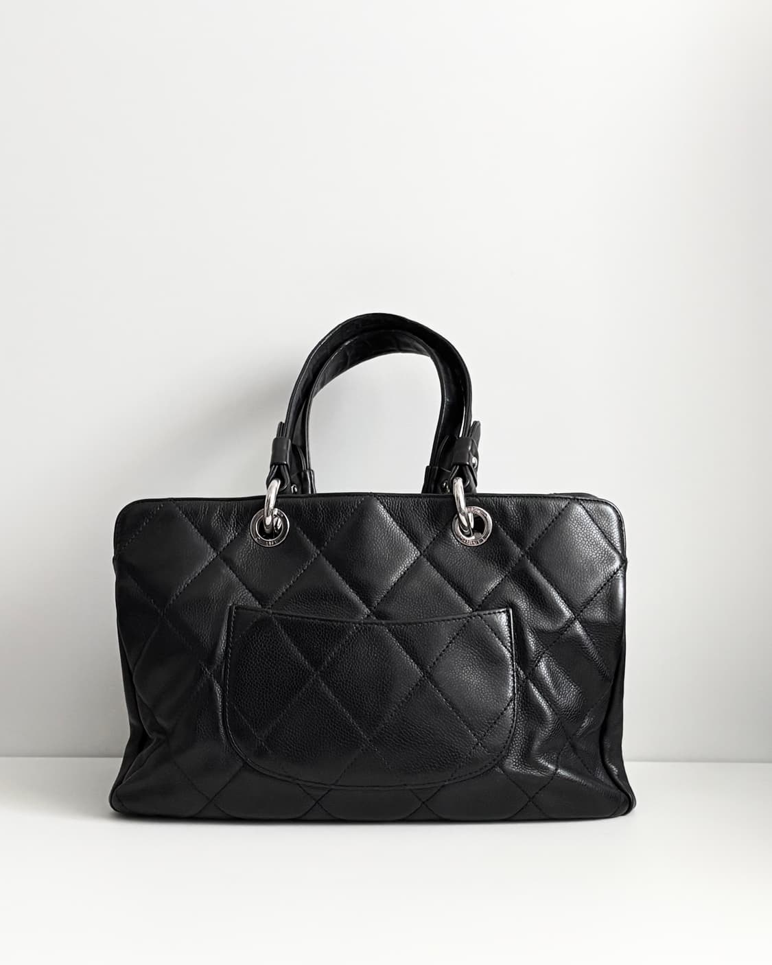 CHANEL QUILTED CAVIAR TOTE BAG 샤넬 퀄팅 캐비어 상품이미지2