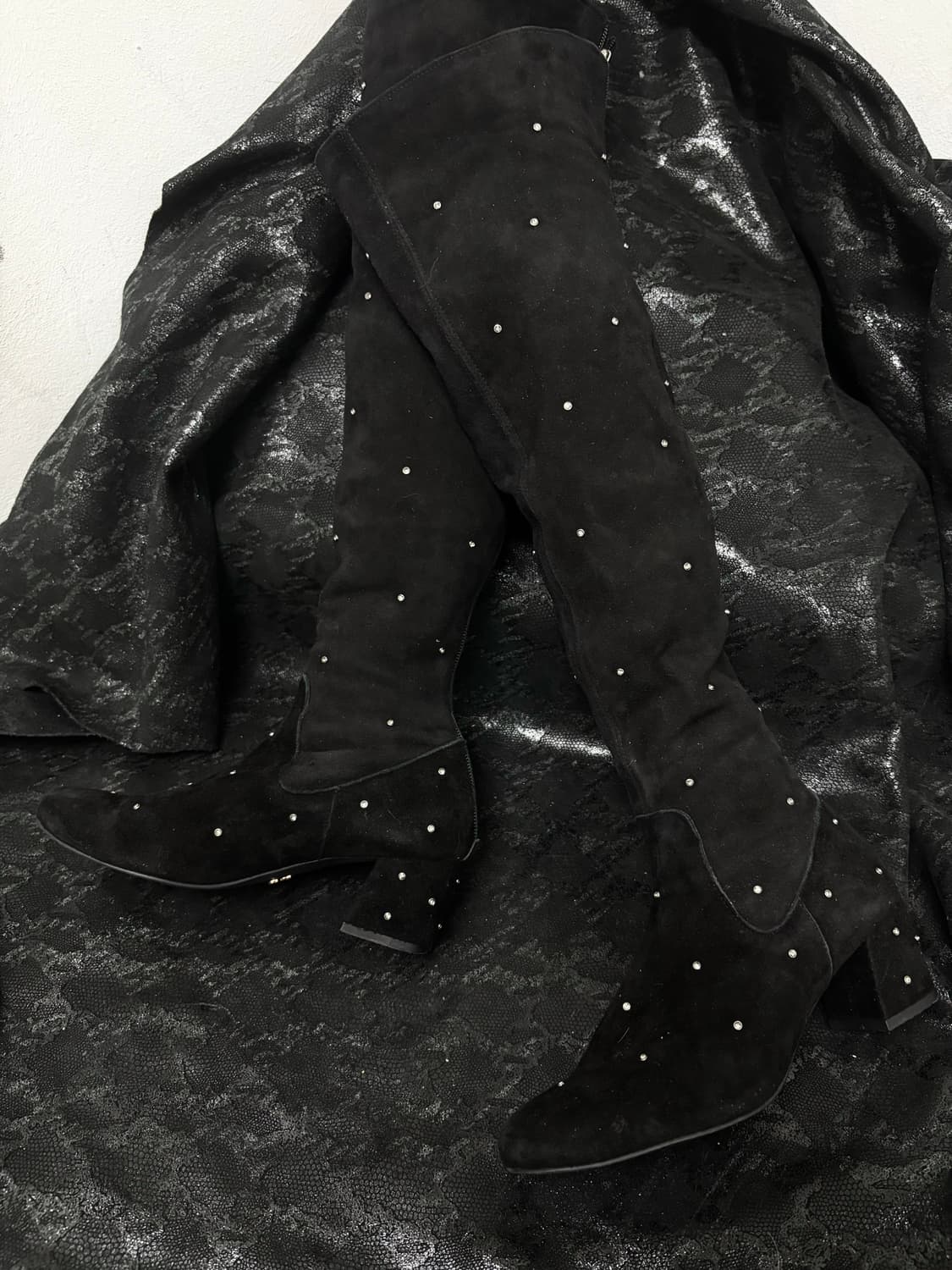 “Vintage” Y2K Mood Cubic Detail Black Lo 상품이미지2