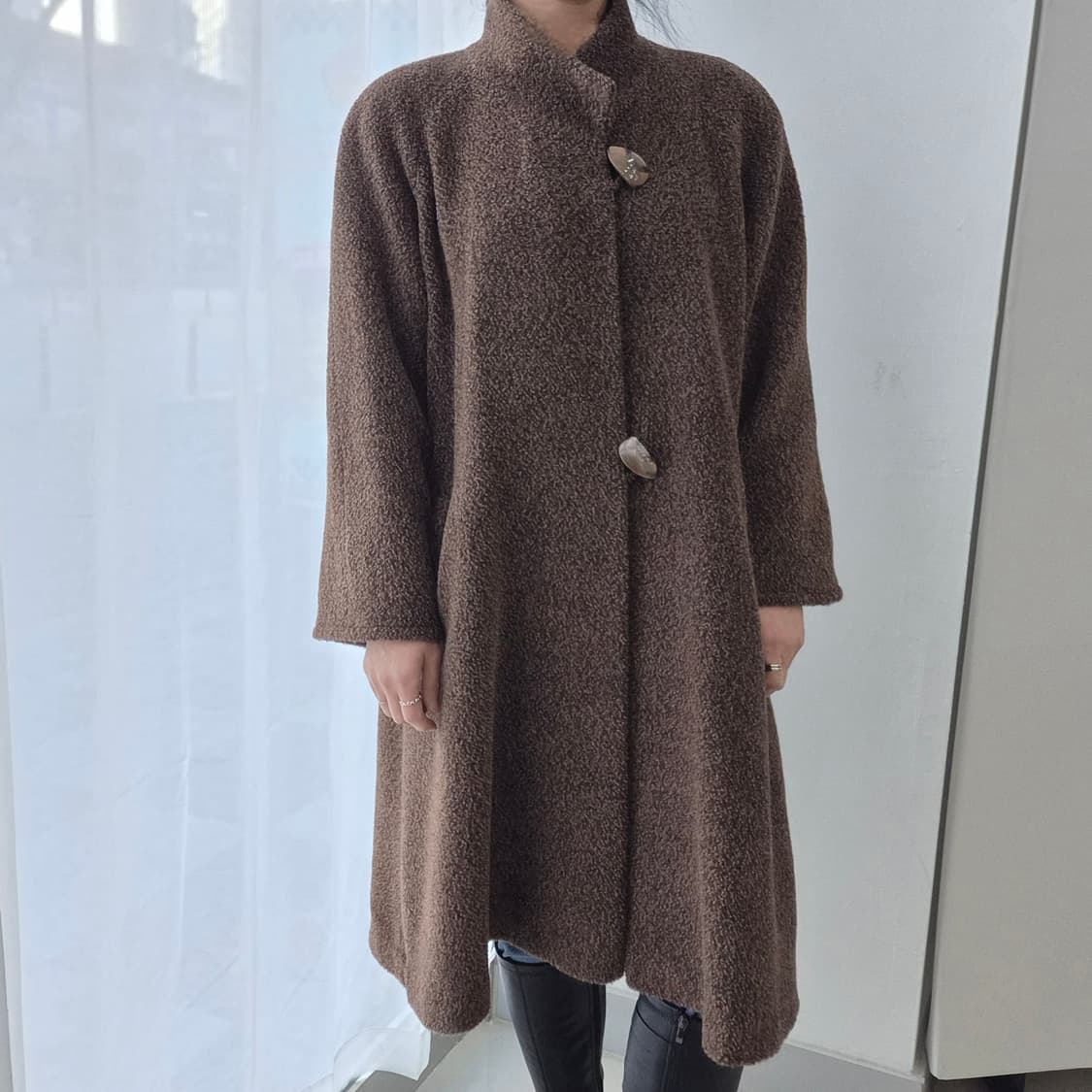 울 100% 브라운 부클 오버핏 코트 상품이미지3
