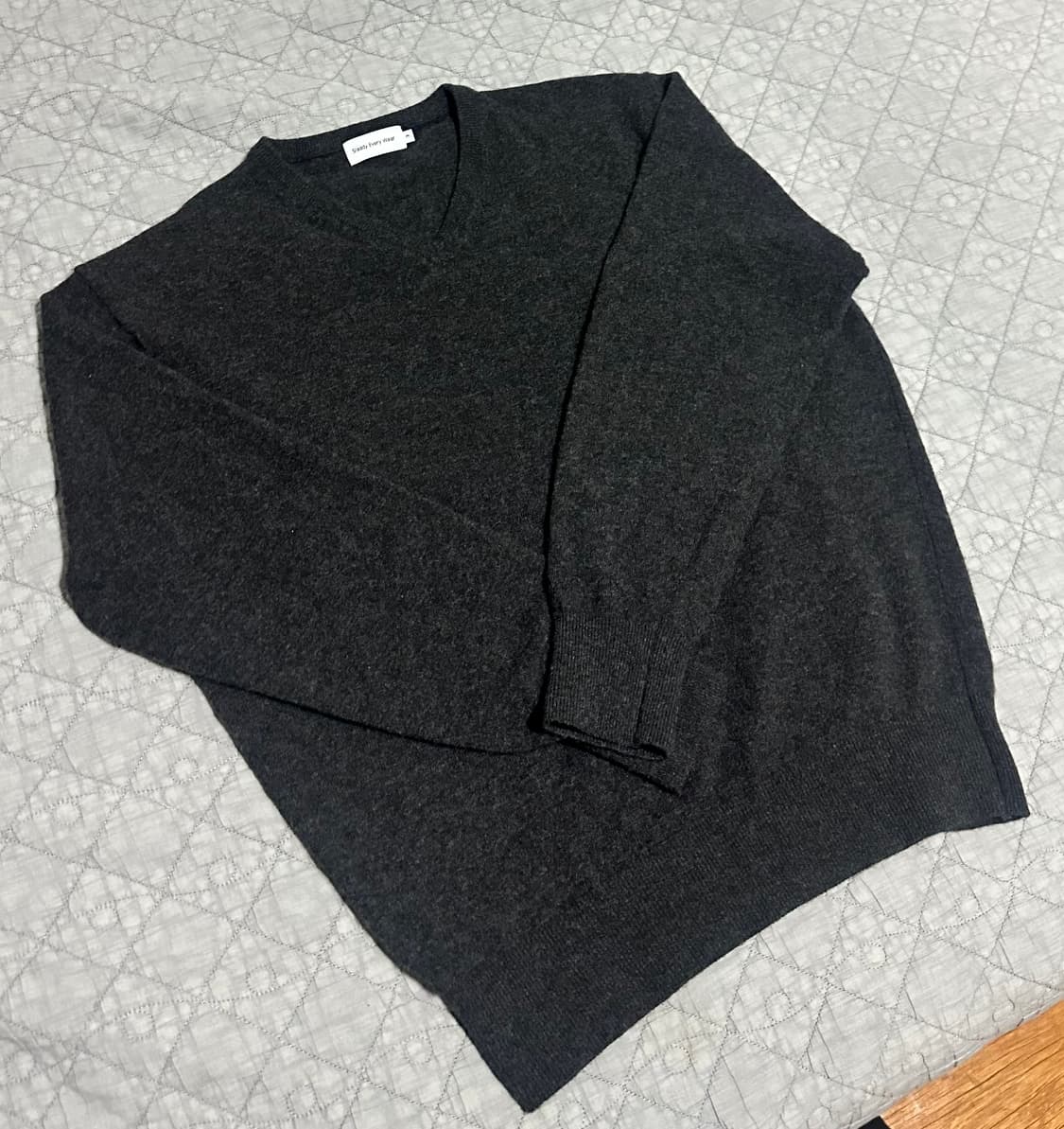 스테디에브리웨어/스탠다드 울 브이 넥 니트 (차콜) /3사이즈 상품이미지4