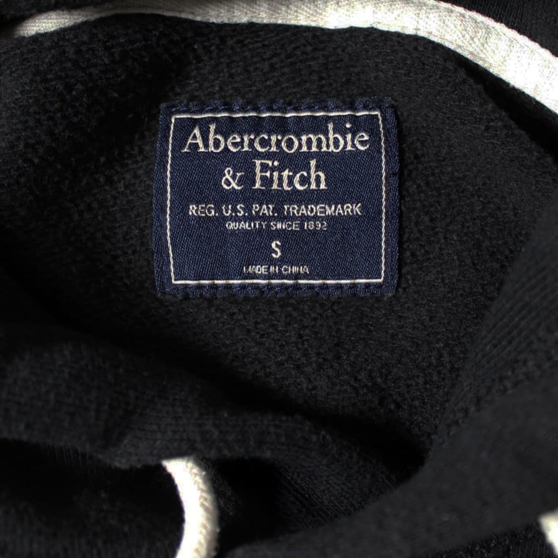 Abercrombie 아베크롬비 기모 블랙 후드티 상품이미지5