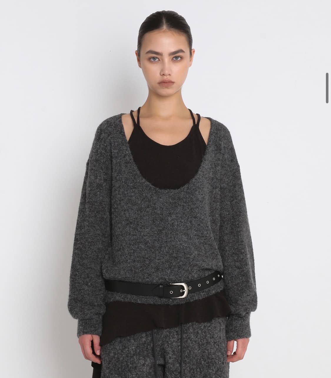 샌드릭 백 오픈 니트 차콜 상품이미지2