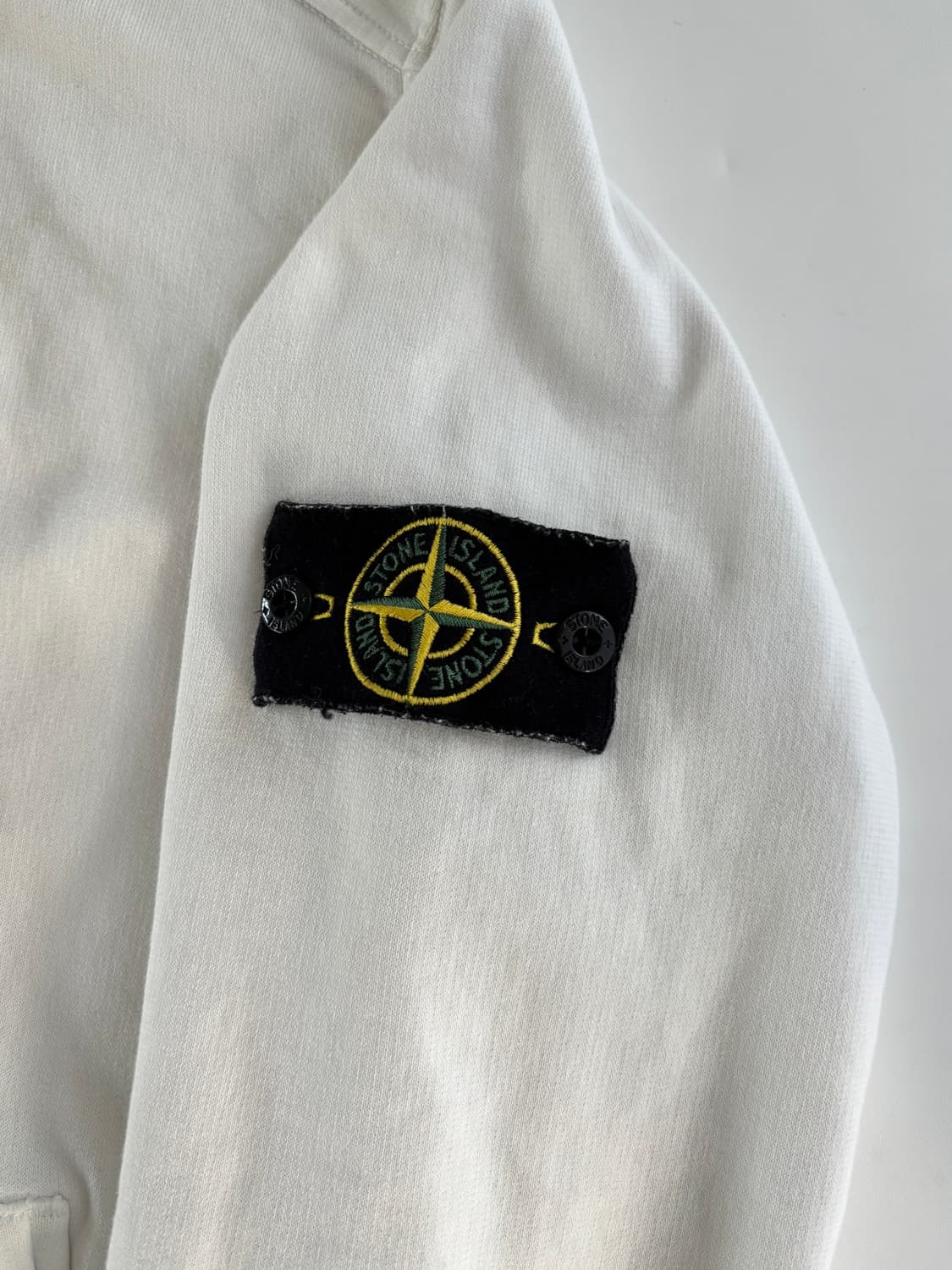 Stone-Island 스톤 아일랜드 와펜 화이트컬러 후드집업 상품이미지7