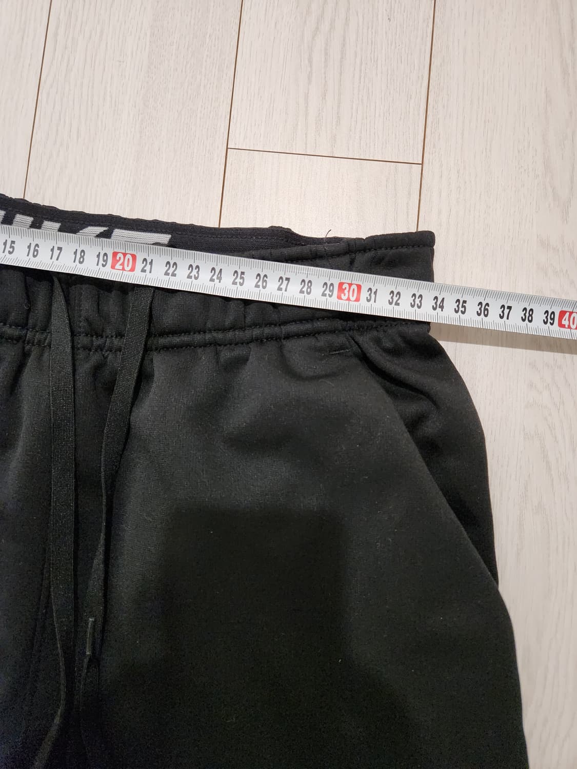 나이키 THERMA-FIT 기모 팬츠 사이즈s

사진이 이상하게 나왔는데 상품이미지8