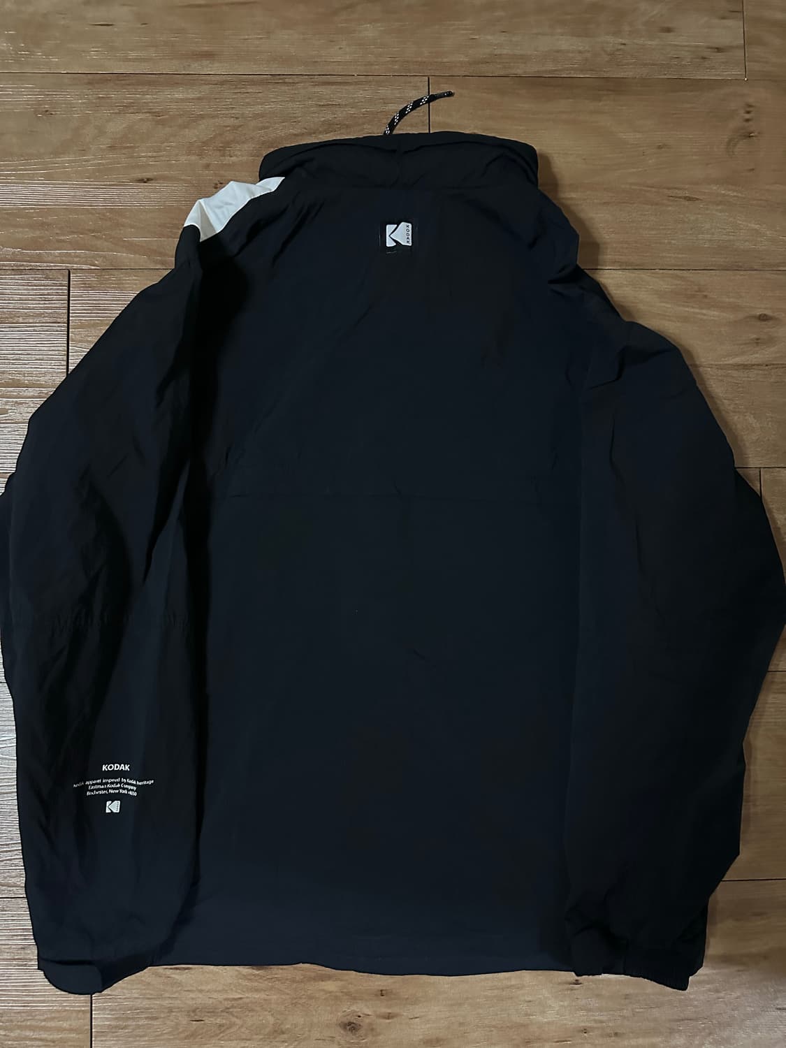 코닥 블랙 바람막이 M 사이즈 판매 상품이미지6