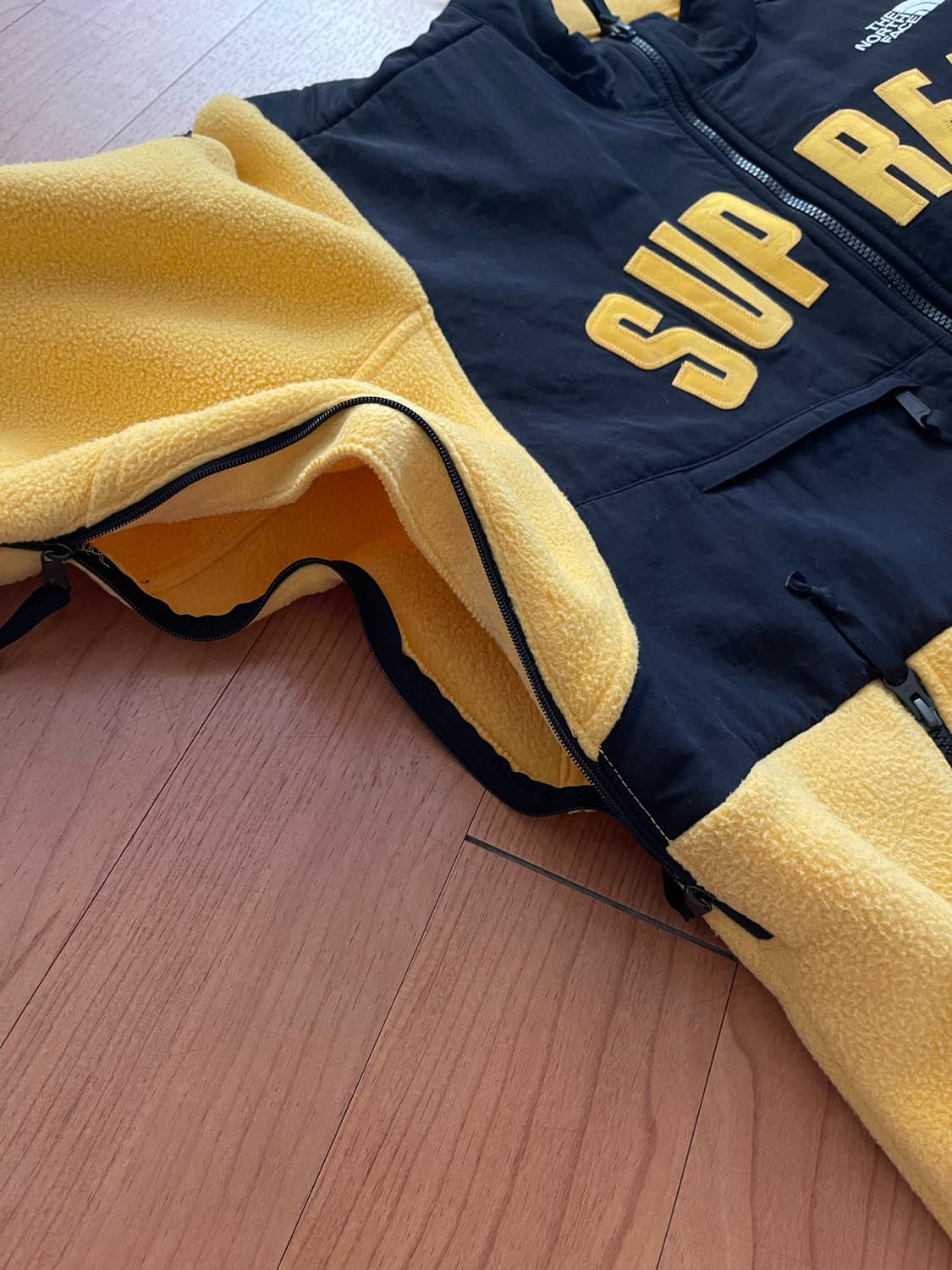 슈프림 19SS x 노스페이스 아크로고 디날리 플리스 자켓 상품이미지9