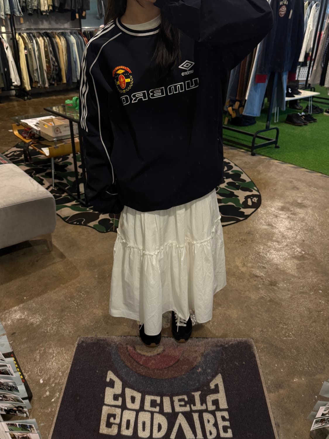 엄브로 맨체스터유나이티드 우븐맨투맨 105 사이즈 네이비 상품이미지6