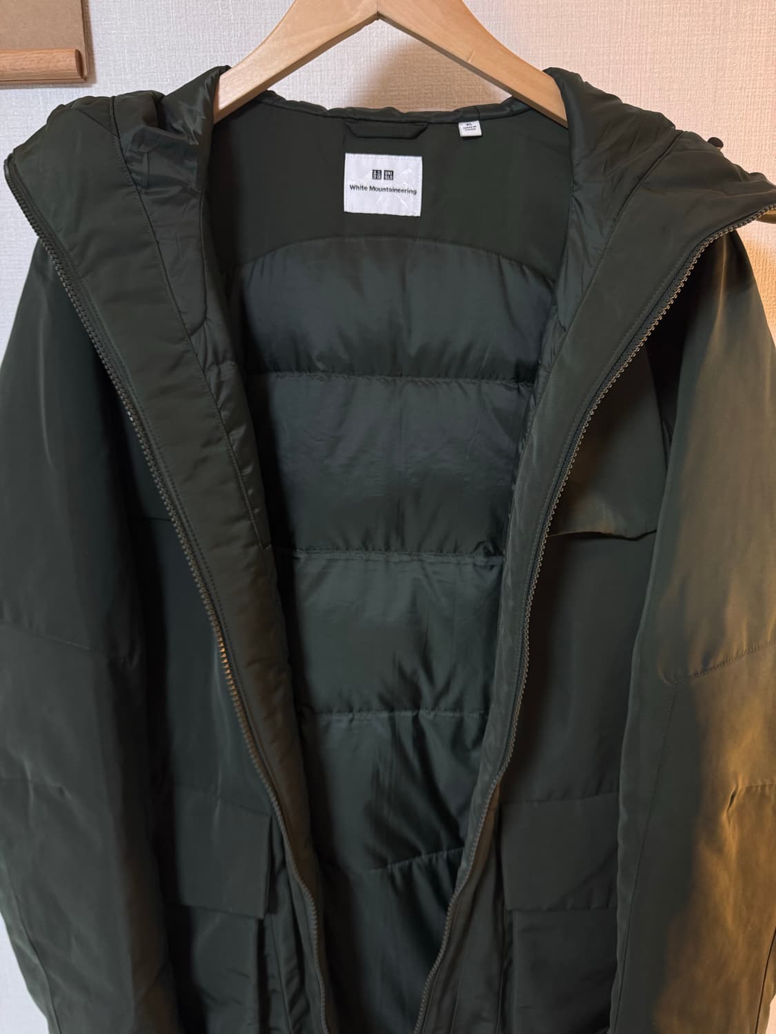 [XL]유니클로 x 화이트마운티니어링 하이브리드 다운 자켓 상품이미지4