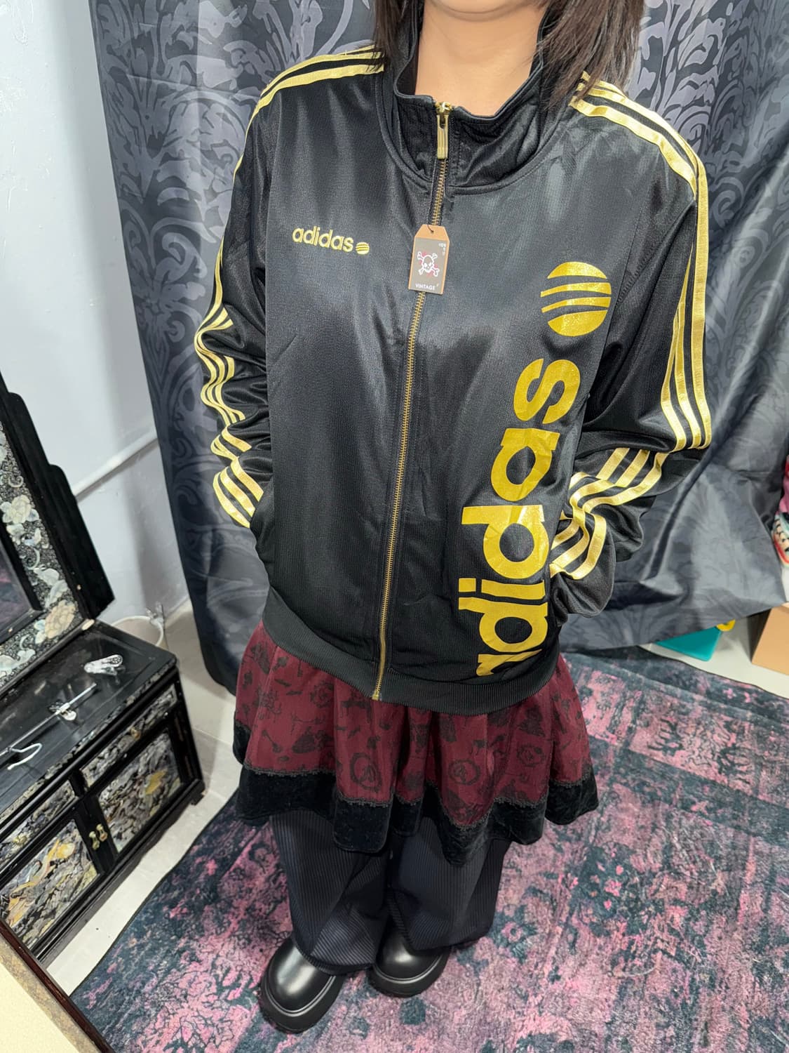 아디다스 Y2K 글리터 골드라인 집업 상품이미지2