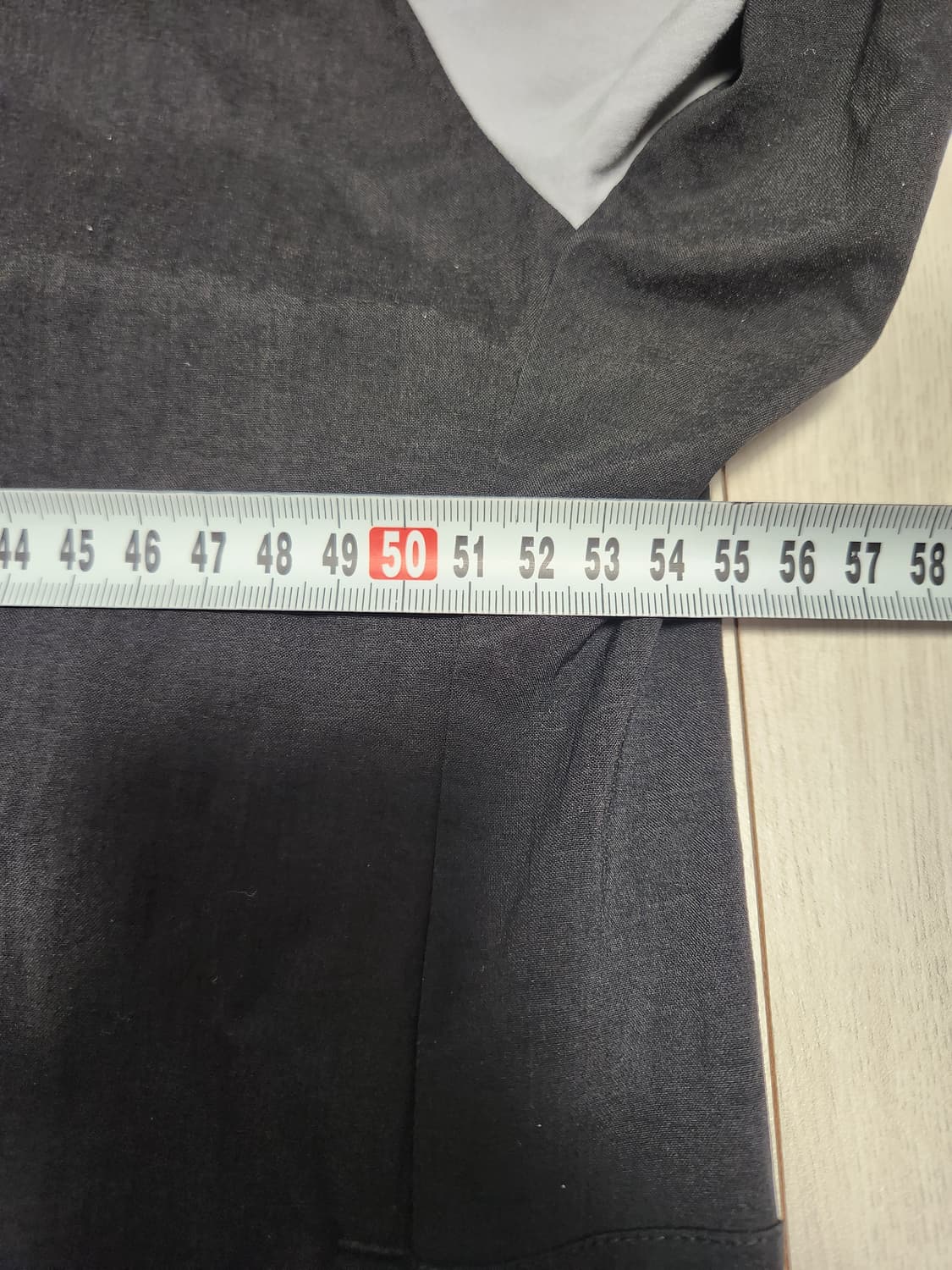 아디다스 바람막이 사이즈M

전체적인 사용감 살짝 있고 왼쪽팔꿈치 부분  상품이미지7