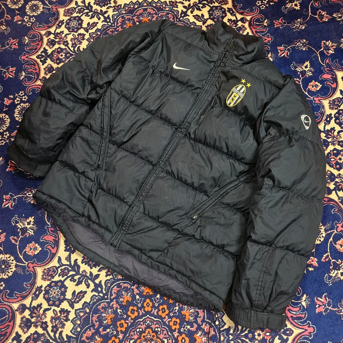 나이키(Nike) X 유벤투스 00's  덕다운 패딩 점퍼 L size 상품이미지1