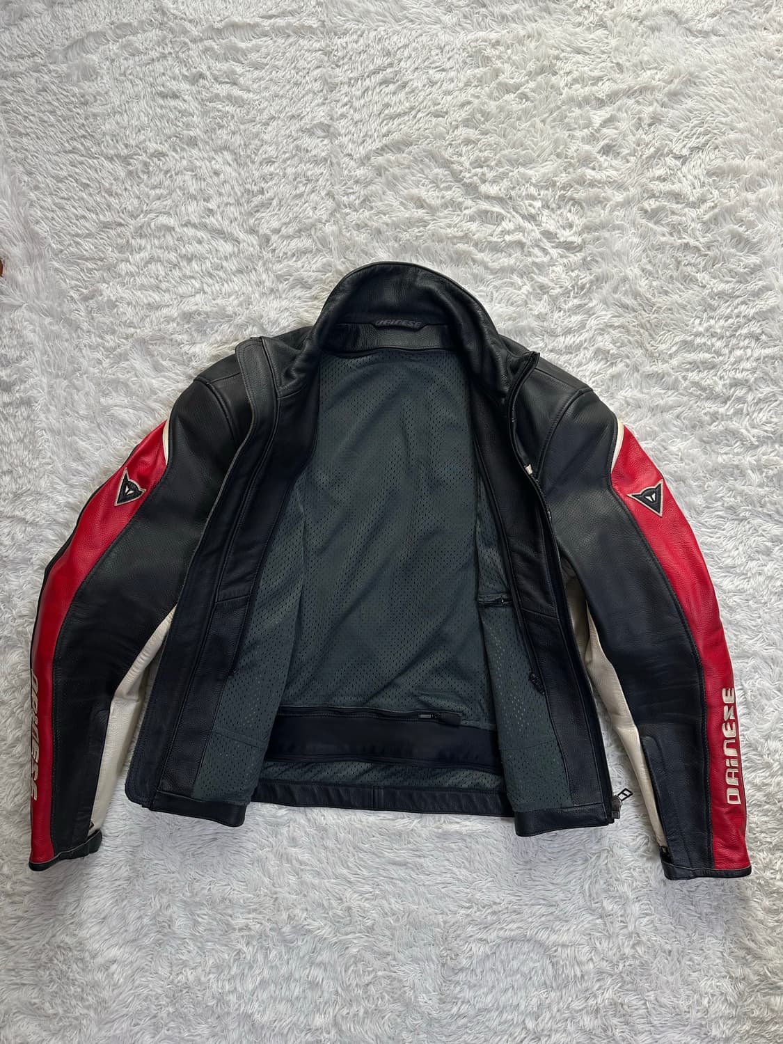 다이네즈 가죽 자켓 50사이즈  상품이미지2