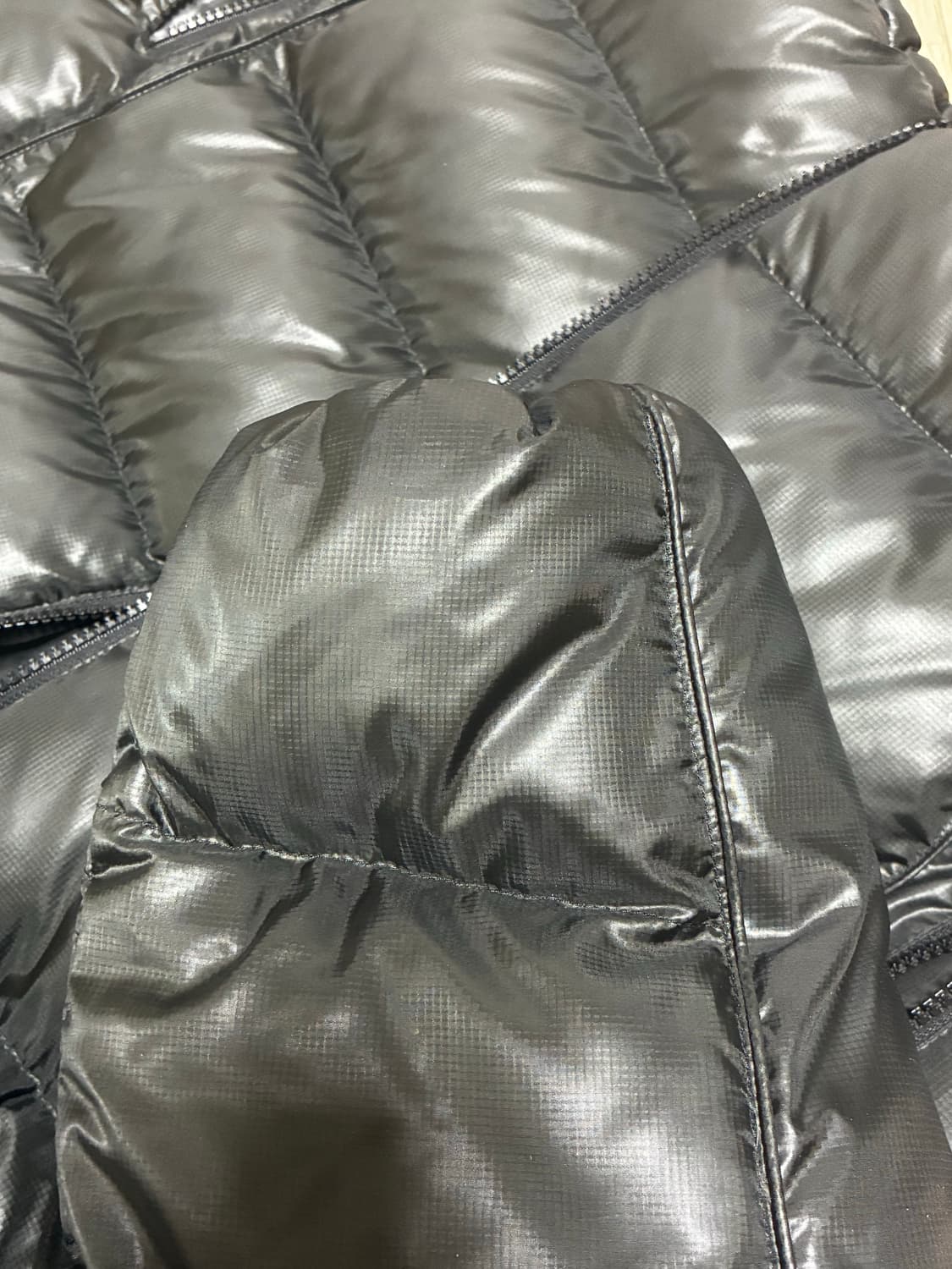 에이카 화이트 패딩 점퍼 상품이미지3