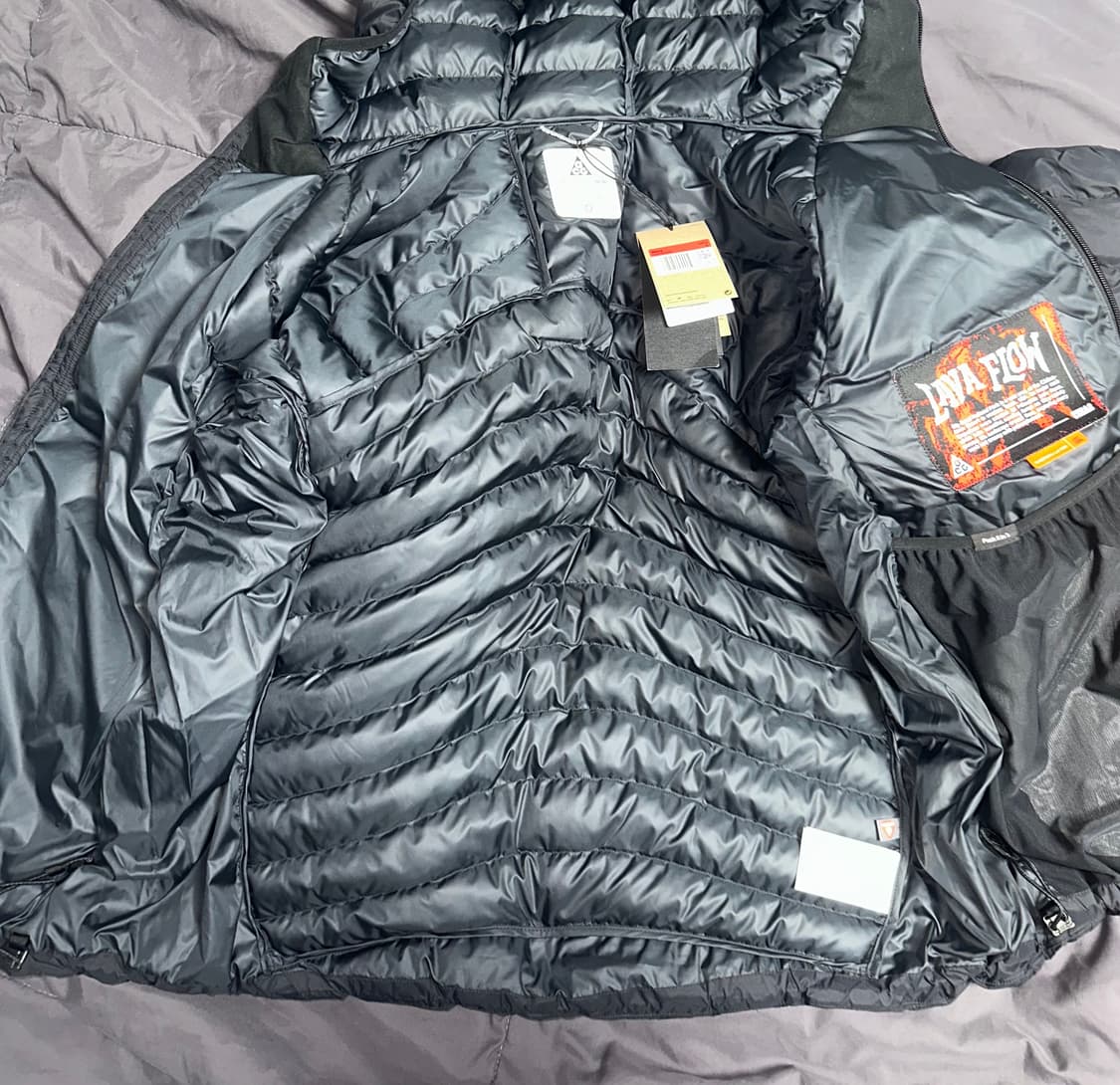 나이키 ACG 라바 플로우 신상 패딩 블랙 남성 L 완전 새상품 상품이미지5