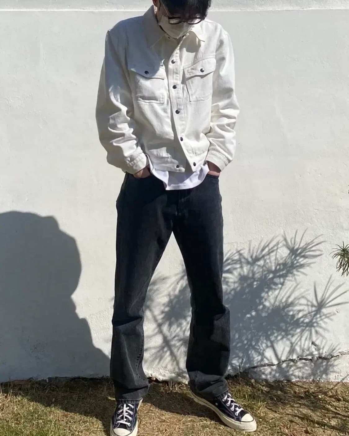 착샷 o) 비슬로우 스탠다드 트러커 자켓 화이트 L 상품이미지6