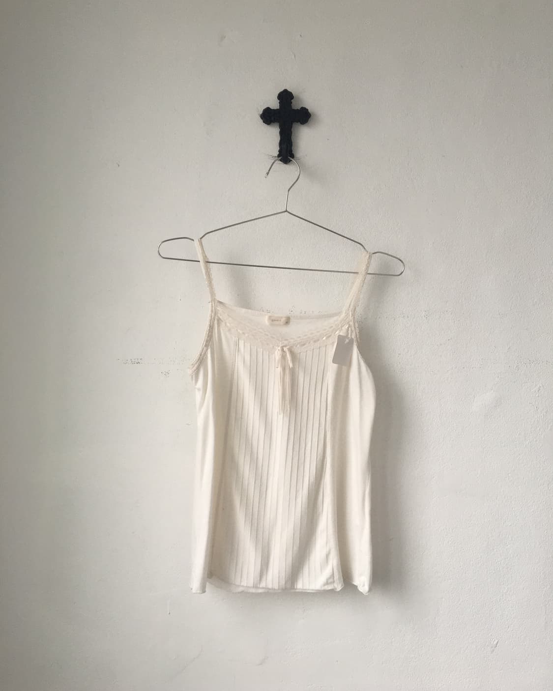 Lace trimming sleeveless 상품이미지1