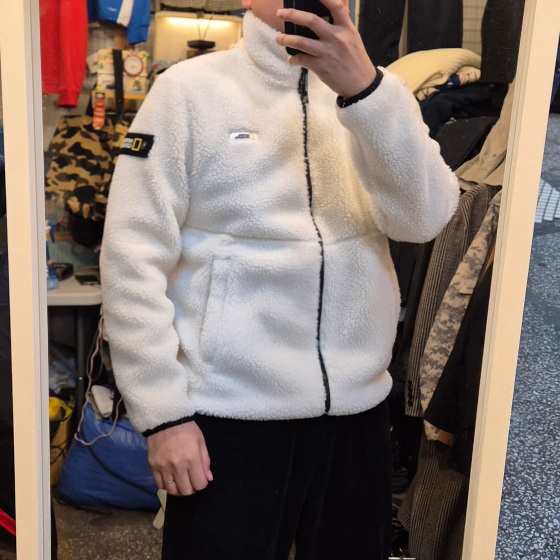 L(착샷잇음) 내셔널지오그래픽 화이트 후리스집업  상품이미지3