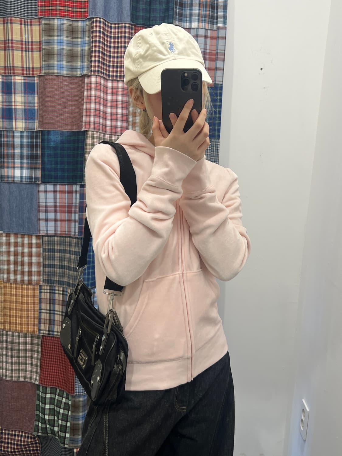 쥬씨꾸뛰르 딸기우유 양털 후드집업 상품이미지1