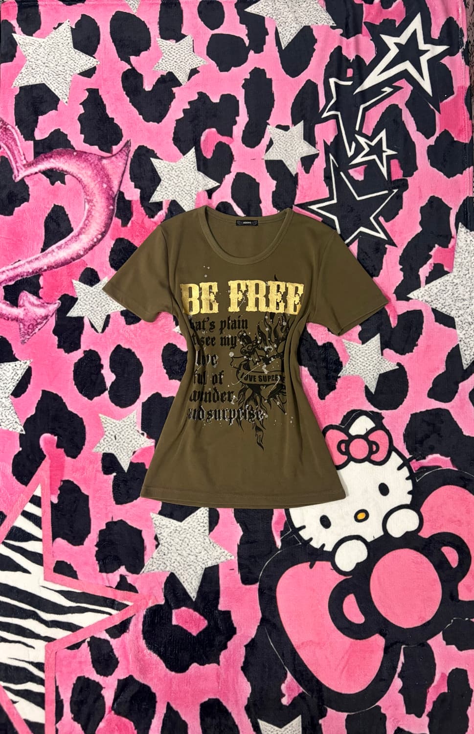 Y2K olive grunge lettering T-shirt 상품이미지1