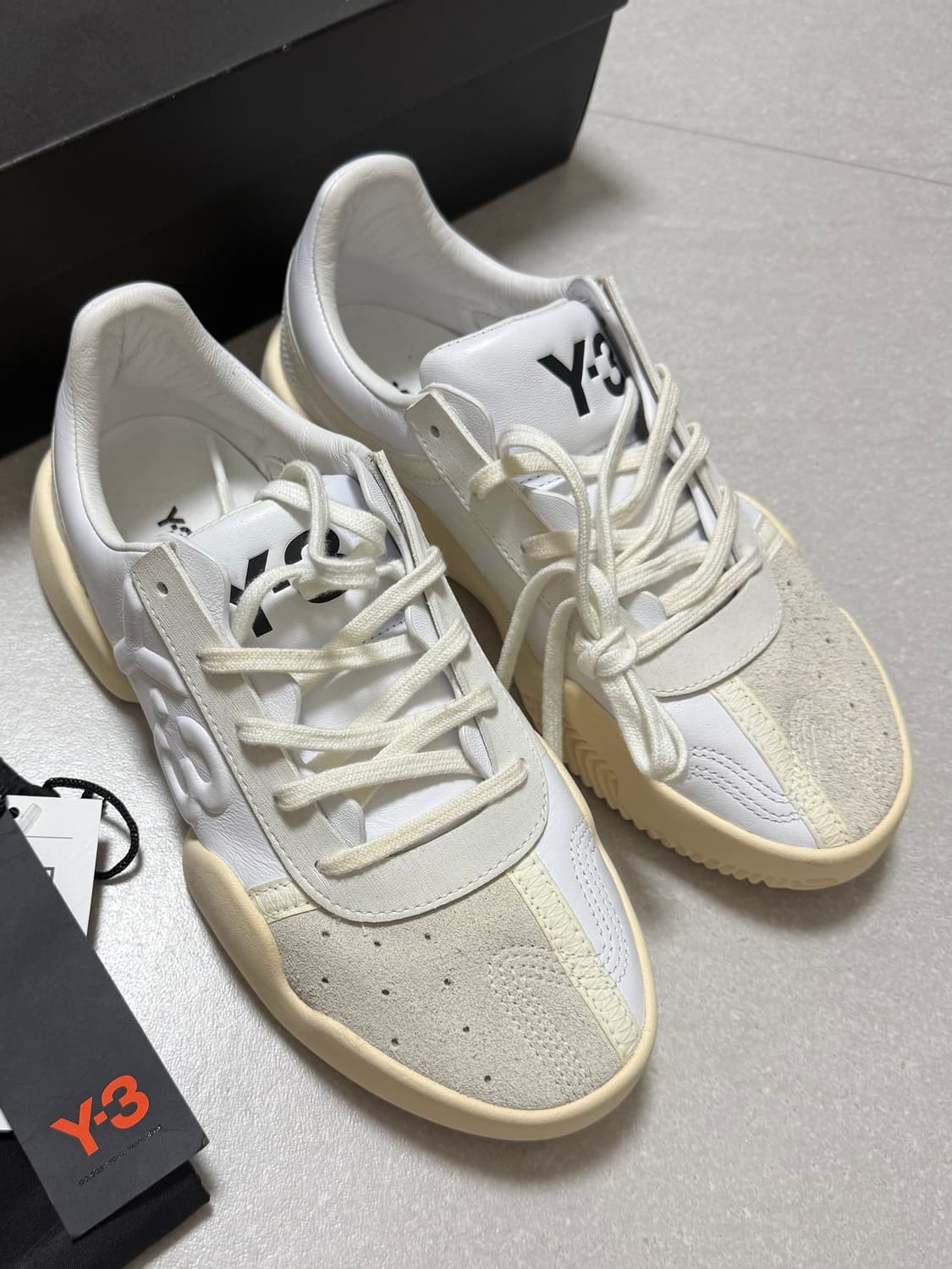 [새상품] Y-3 유누 화이트 에크루 틴트 235 운동화 상품이미지3