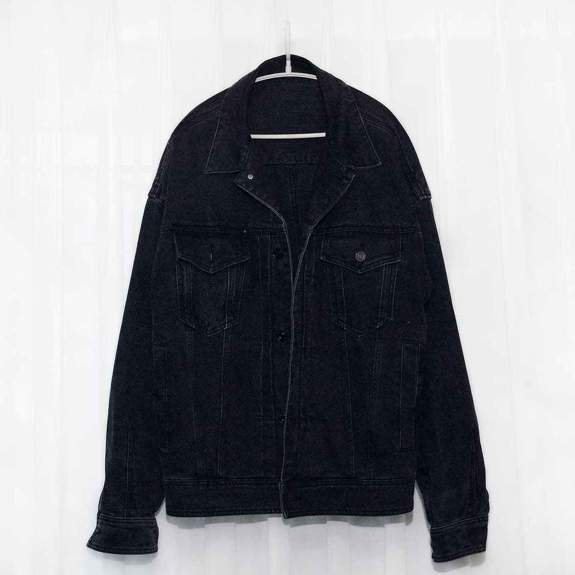 준지 (junn.j) 흑청 데님 사이드지퍼 트러커 자켓 (48/105+) 상품이미지1