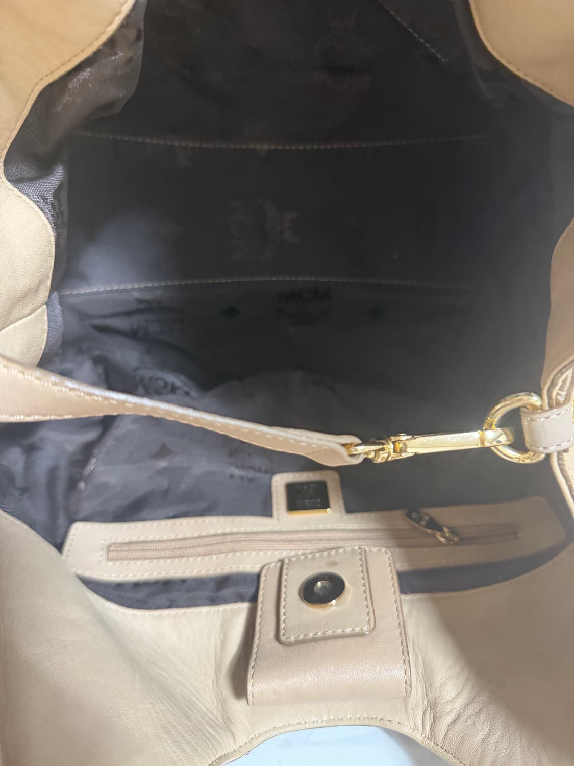 MCM 비세토스 쇼퍼백 상품이미지4