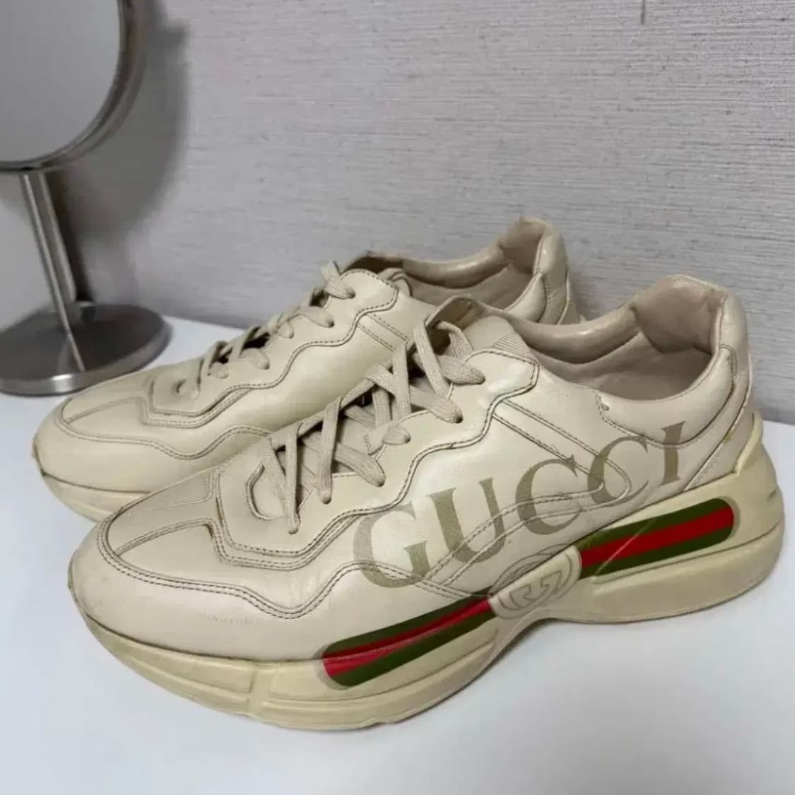 구찌 라이톤 띠로고 상품이미지1