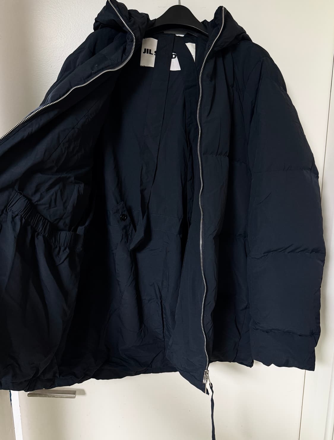 질샌더패딩! 얼바닉30 르메르 토템 파사드패턴 렉토 프라다 옌키옌키문달 상품이미지6