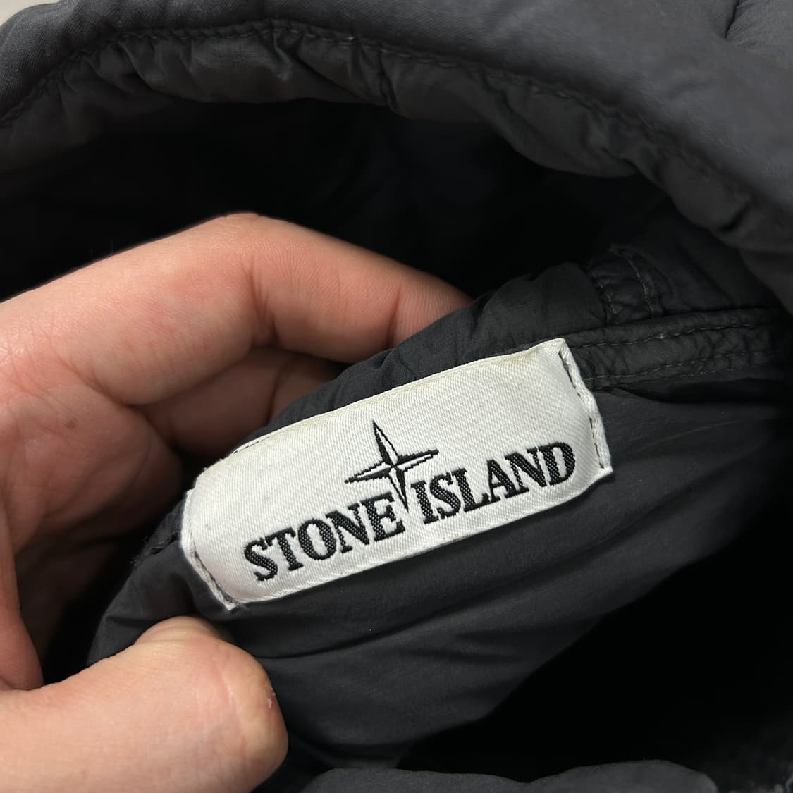 스톤아일랜드 20FW 룸우븐 후드 경량패딩(L) 상품이미지2