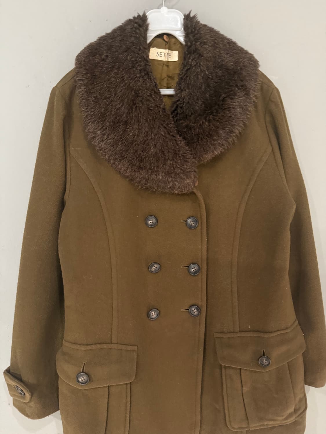 fur trimming double button coat 상품이미지6