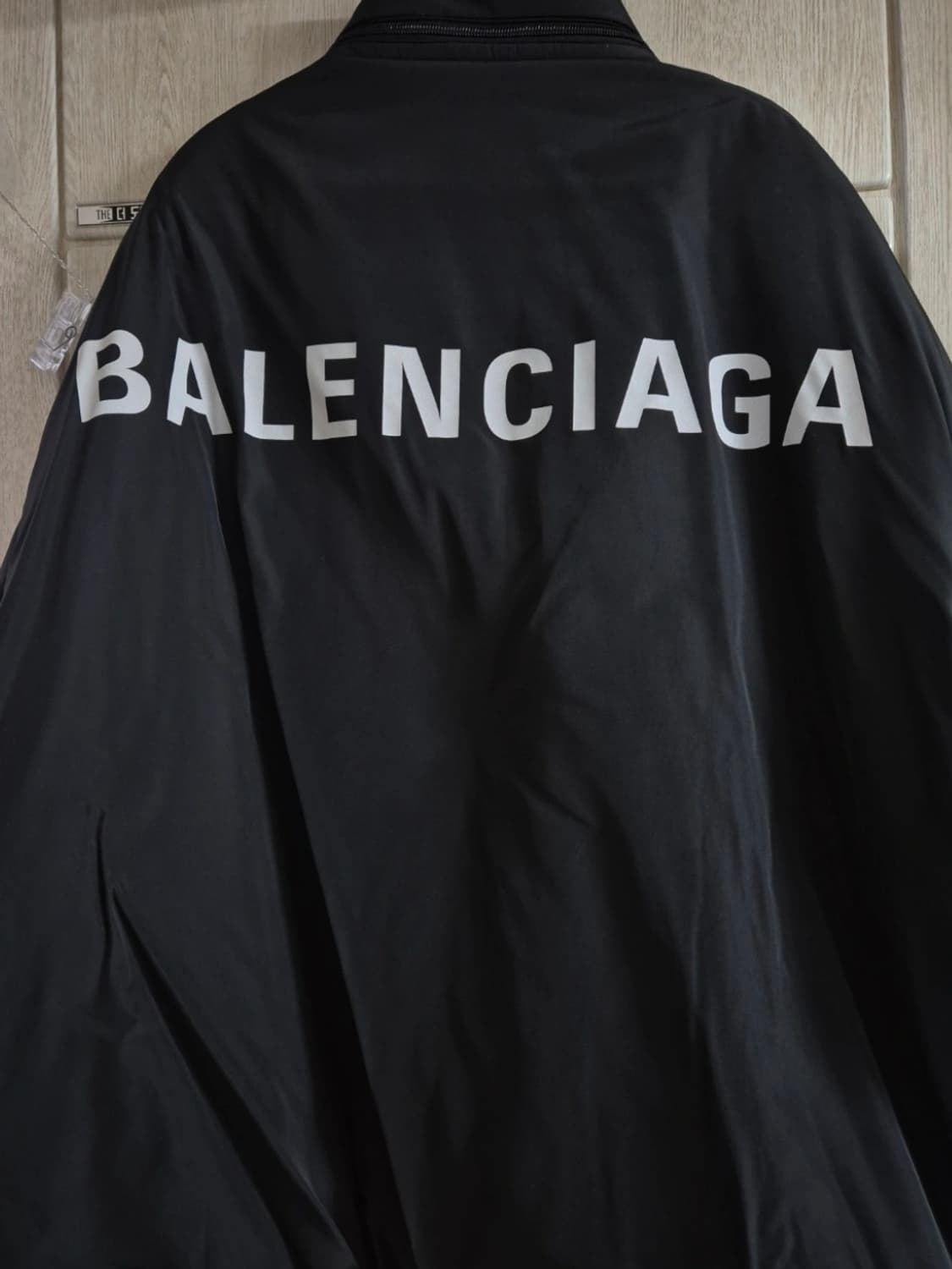 발렌시아가 백로고 패딩 48 상품이미지1