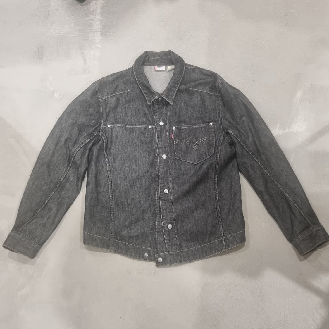 미국 리바이스 엔지니어드진 귀한색 흑청데님 청자켓 L사이즈 상품이미지1