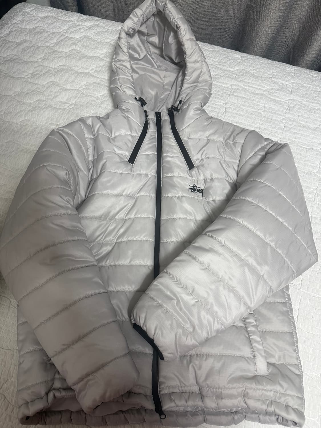 스투시 경량패딩 상품이미지1