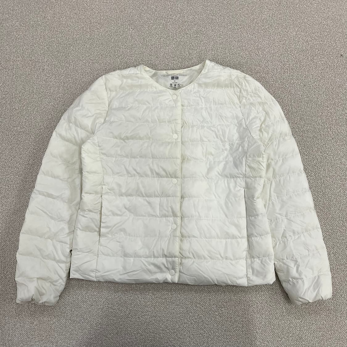 M 유니클로 울트라 라이트 경량 패딩 0220M 상품이미지1